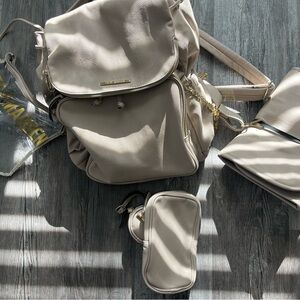 Steve Madden Cream Baby Bag Set